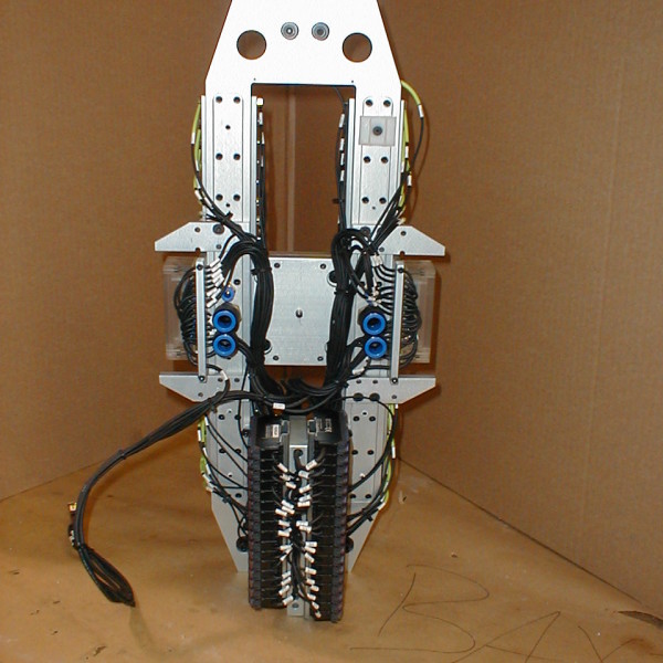 32 Cavity Medical Component